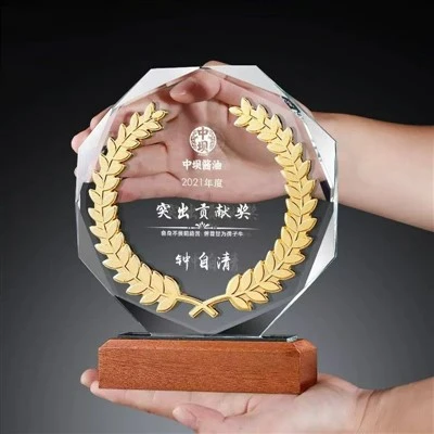 Wood Base Crystal Medal